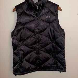 The North Face L Quilted Black Zip Puffer Vest 550